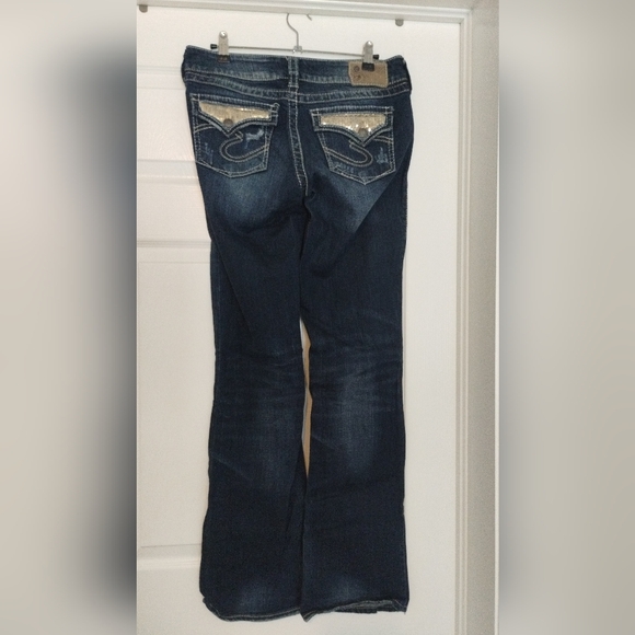 Silver jeans with fun, gold sequin back pockets - Picture 5 of 5